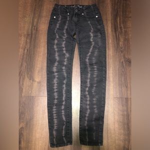 black american eagle skinny jeans